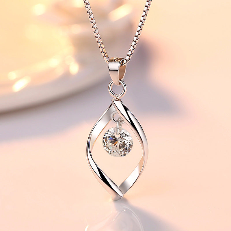 Fashion Zircon Twisting Female Pendant Necklace